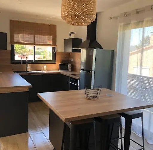 Maison De Le Bosquet *